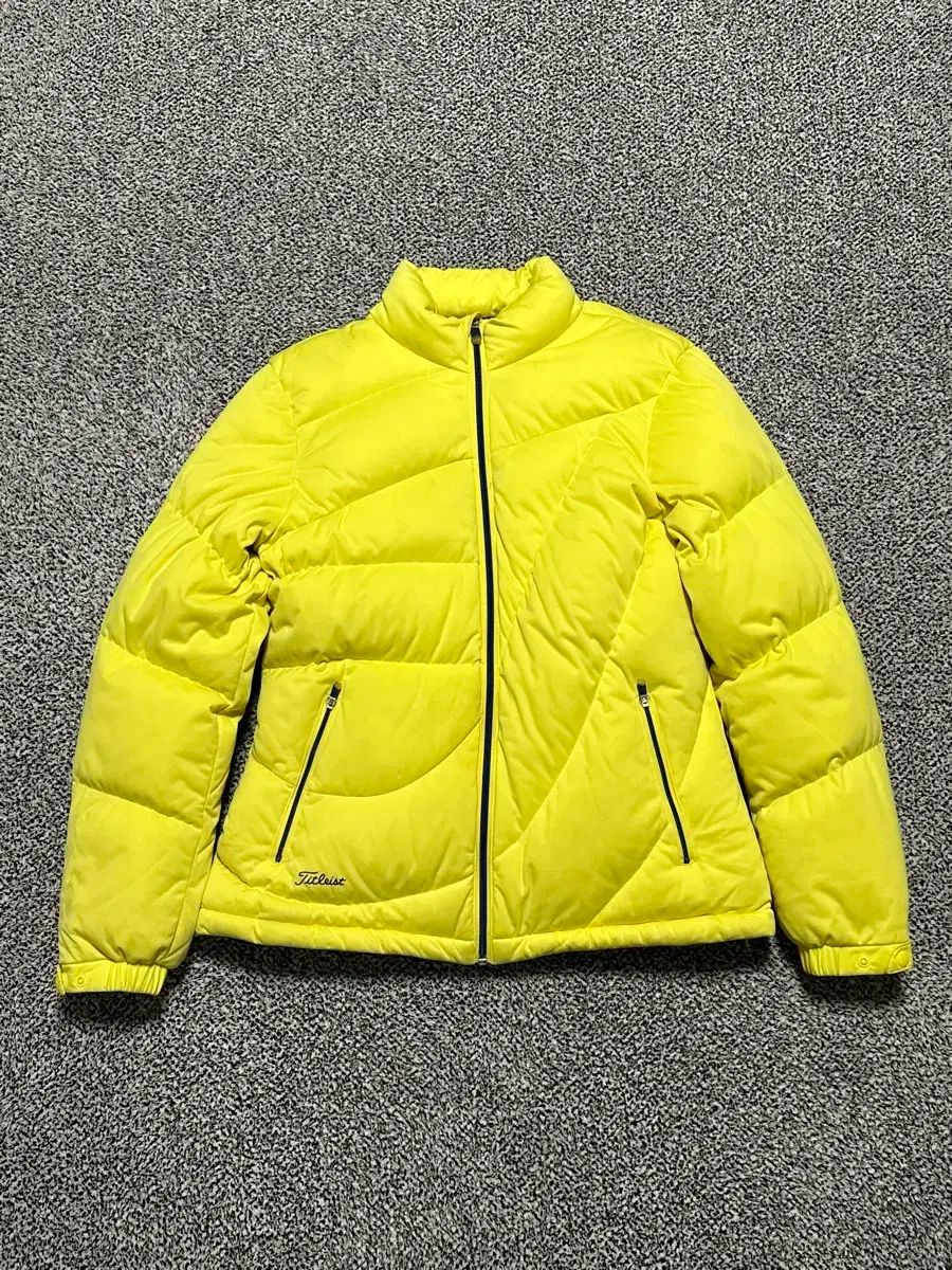 タイトリスト レディース ゴルフ イェロー ダウン アウター ウィング ジャンパー