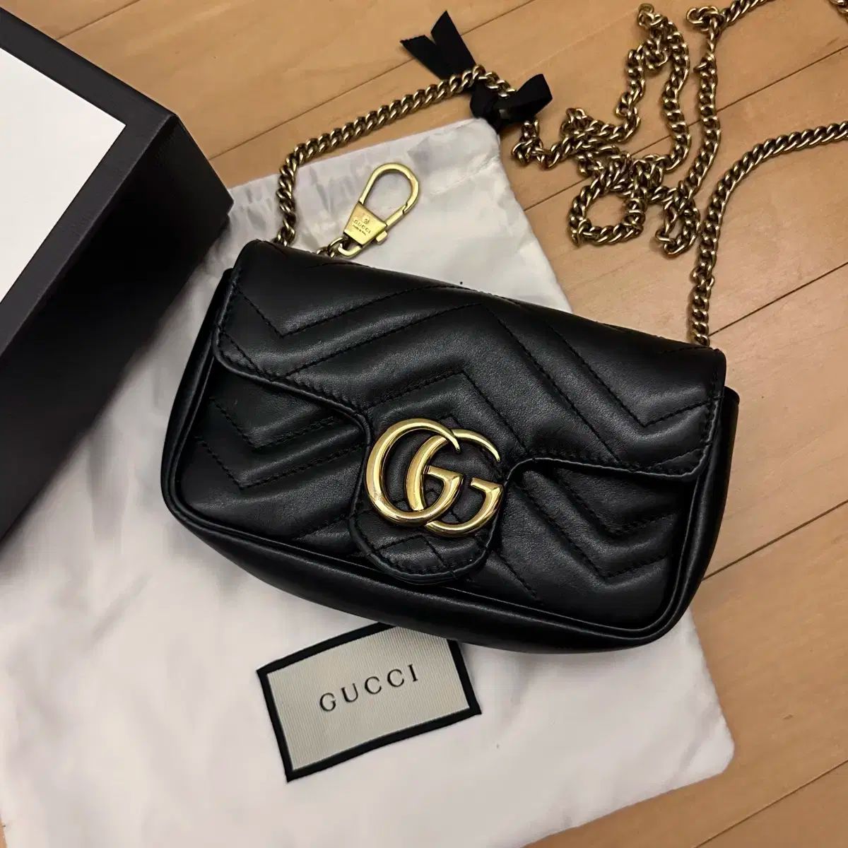  グッチ マトラッセ ミニ チェーンバッグ ブラック メッセンジャーバッグ ショルダーバッグ