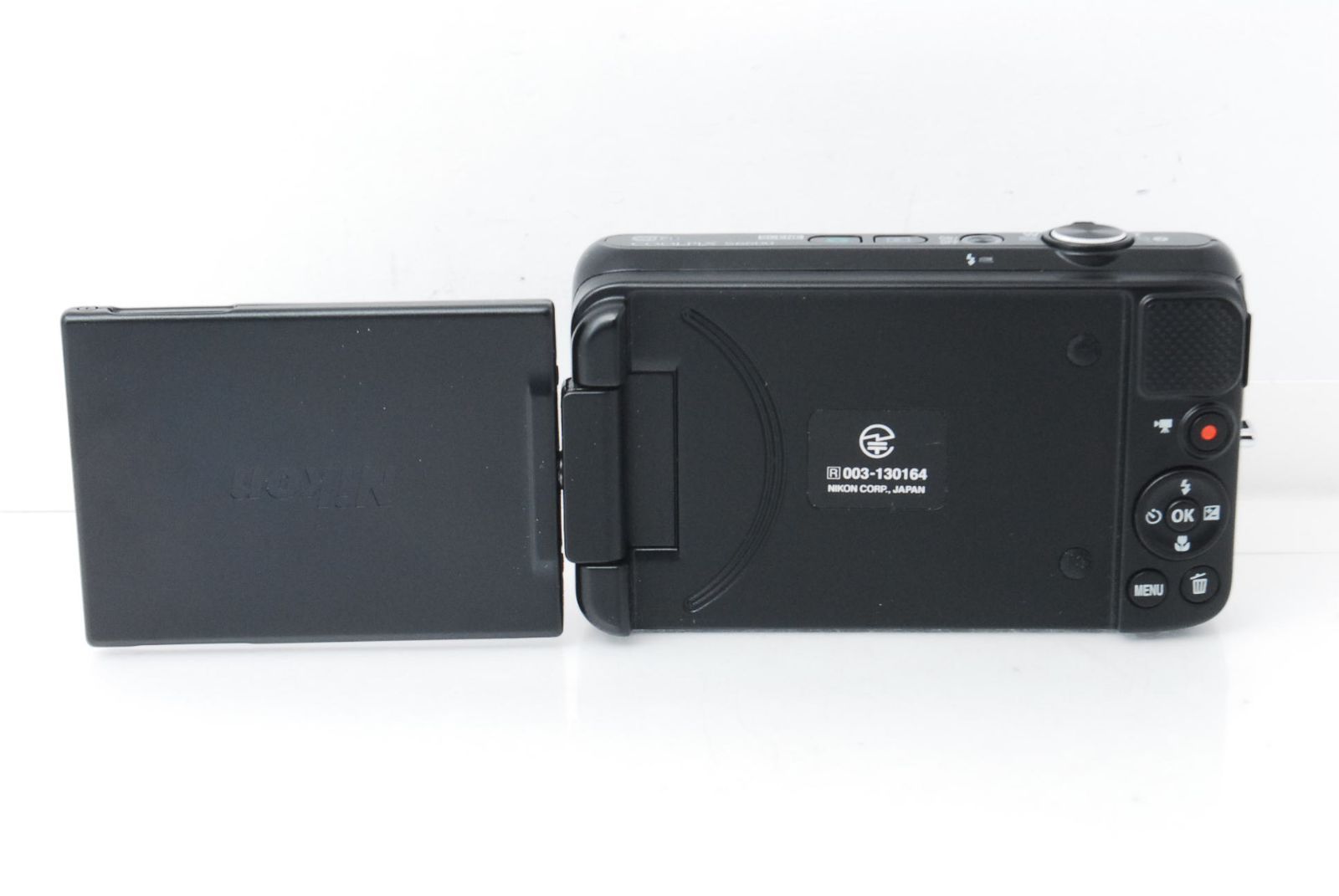 ☆シックなブラック！スタイリッシュ撮影！Wi-Fi機能搭載☆ニコン