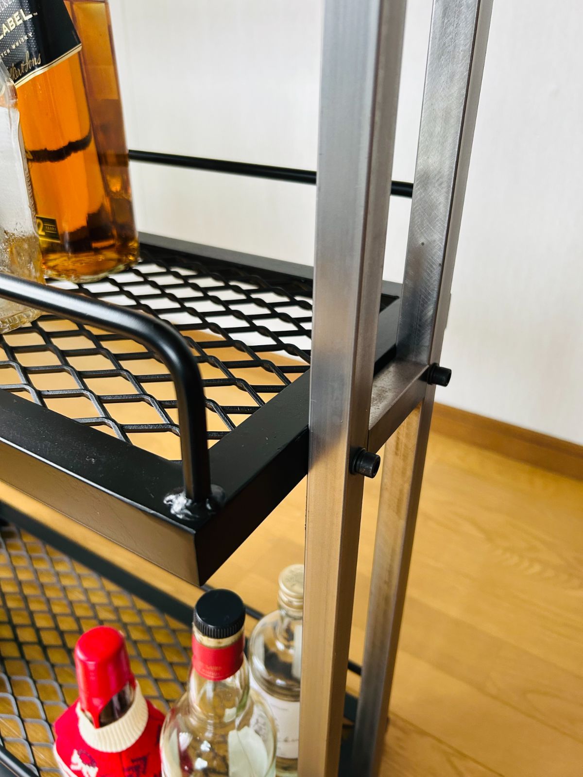 スチールバーカート　ウイスキーラック　 3段　 ブラック　アイアン家具 スチールバーカート ウイスキーラック 3段 ブラック アイアン家具