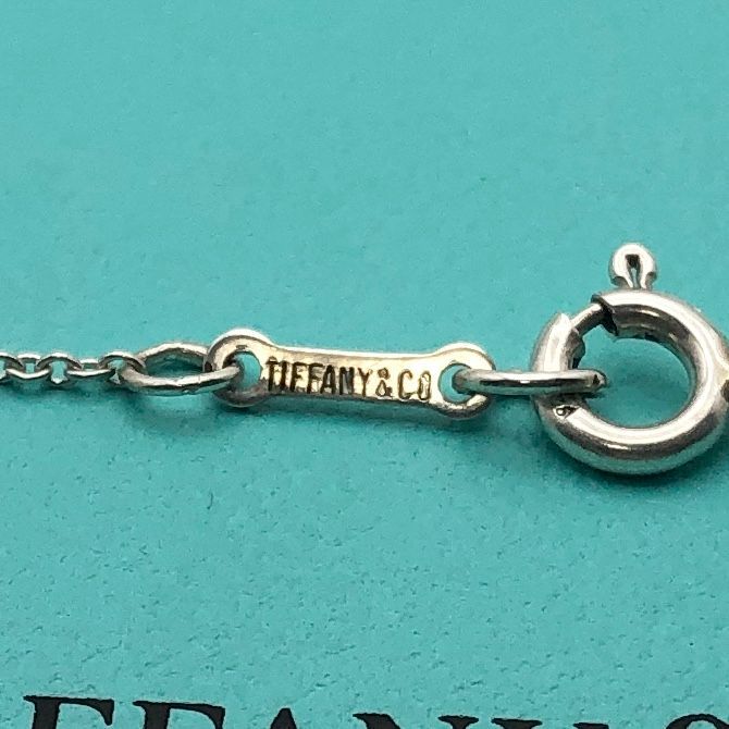 ティファニー スモールクロス ティアドロップ ネックレス シルバー