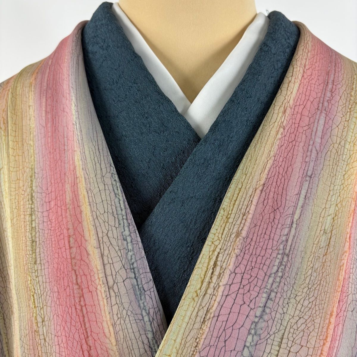  道中着 身丈107 cm 裄丈66 5 M 和装コート 落款 幾何学模様 ぼかし ピンク 正絹 羽織 着物 浴衣