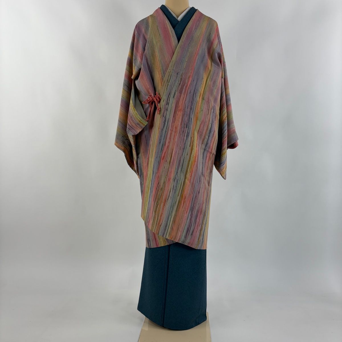 道中着 身丈107 cm 裄丈66.5 M 和装コート 落款 幾何学模様 ぼかし ピンク 正絹
