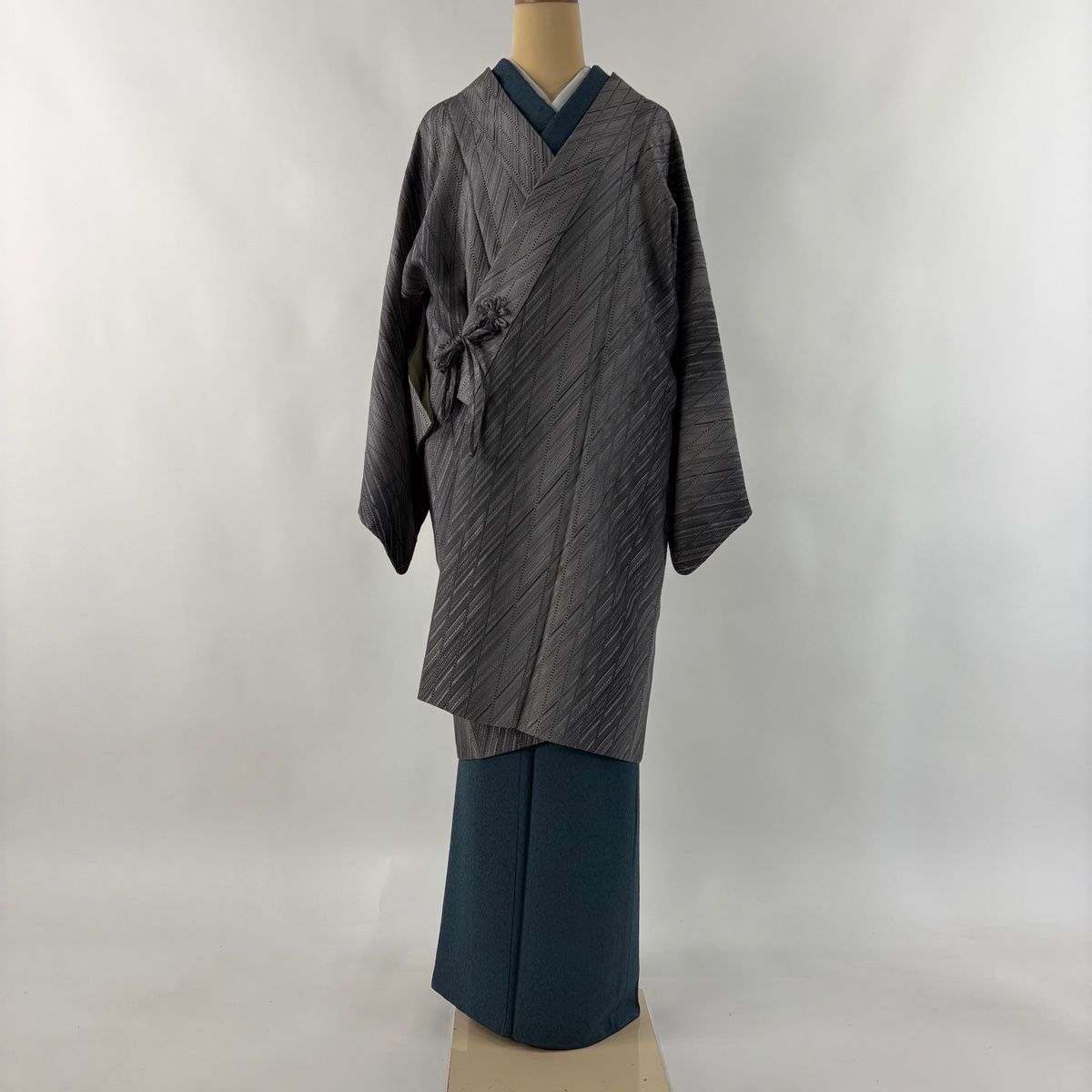 道中着 身丈103 cm 裄丈65 5 M 和装コート 着物衿 斜縞 縦縞 灰色 正絹