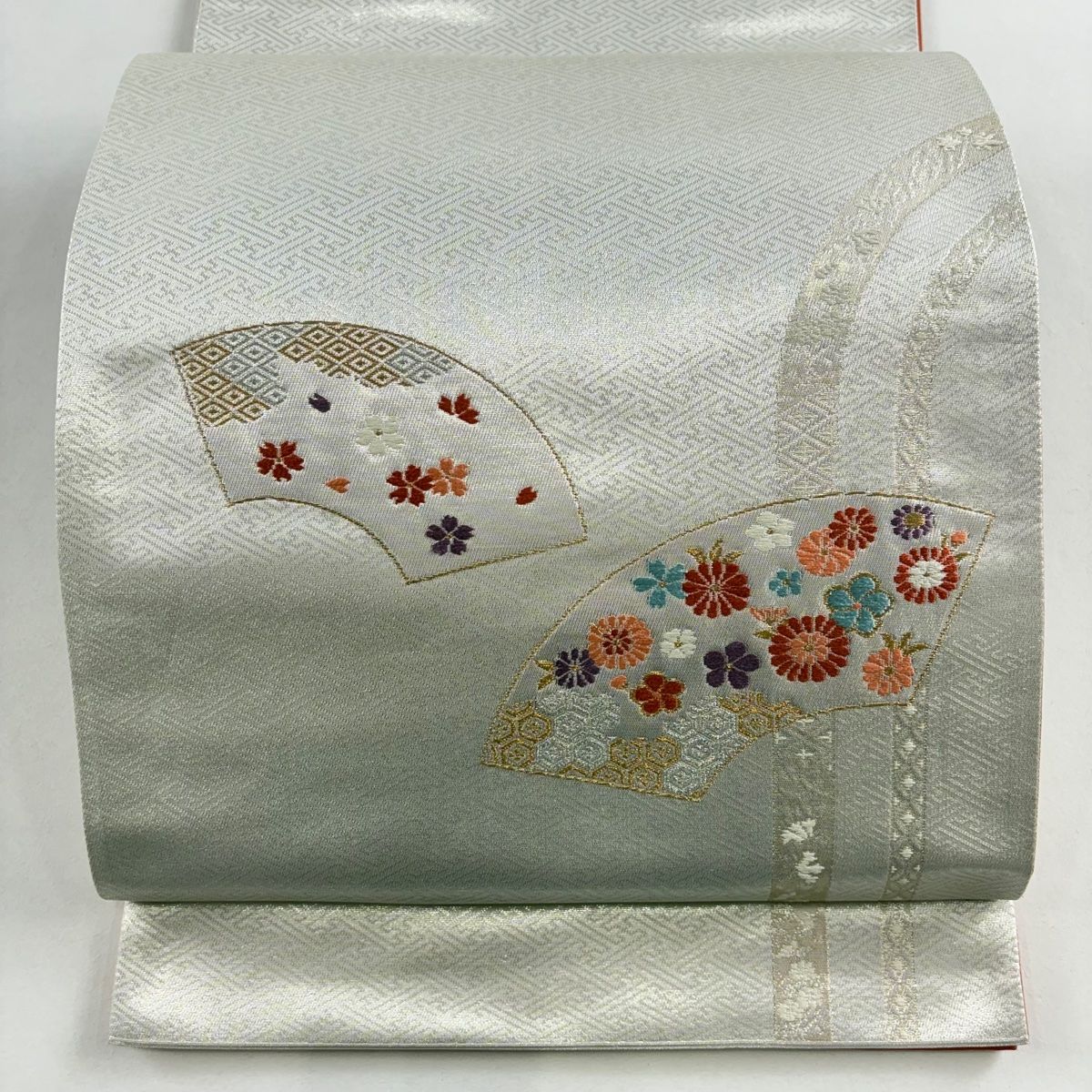 ❤️銀糸使い　白の名古屋帯　三松誂え新品保管✨超美品✨正絹　畳紙付き 名古屋帯 白地 金糸 銀糸 古典文様 御所車 松花文様 正絹 フォーマル