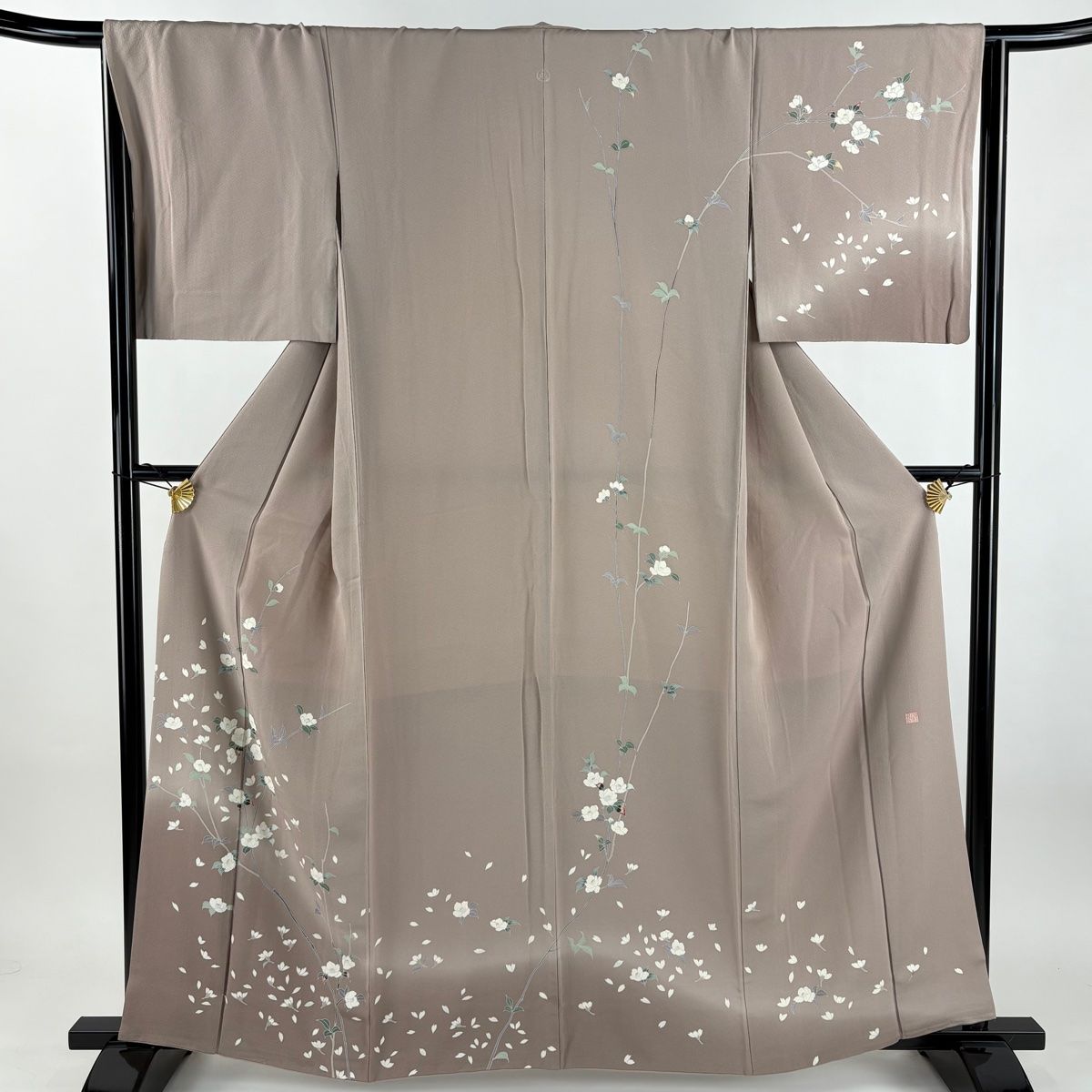 訪問着 身丈161 cm 裄丈65.5 M 袷 藤藁隆 落款 椿 花びら ぼかし 薄小豆 正絹 秀品 一つ紋