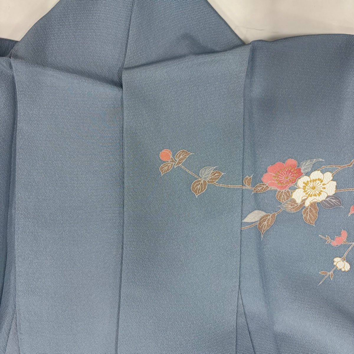 ［3943］訪問着 美品 霞草花文 ぼかし 金彩 正絹 着物 袷 3943 訪問着 霞草花文 ぼかし 金彩 正絹 着物 袷目立った傷や汚れなし