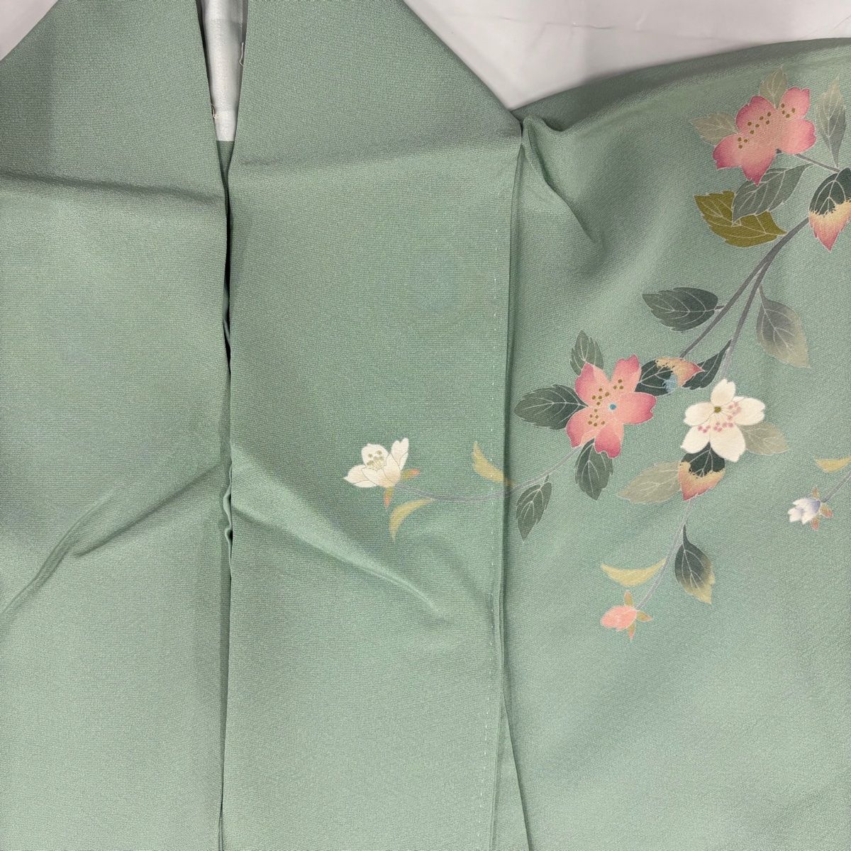 ★専用★未使用品 小紋 グリーンベージュ 桜花 身丈163cm裄丈70cm正絹 ☆専用☆未使用品 小紋 グリーンベージュ 桜花 身丈163cm裄丈70cm正絹