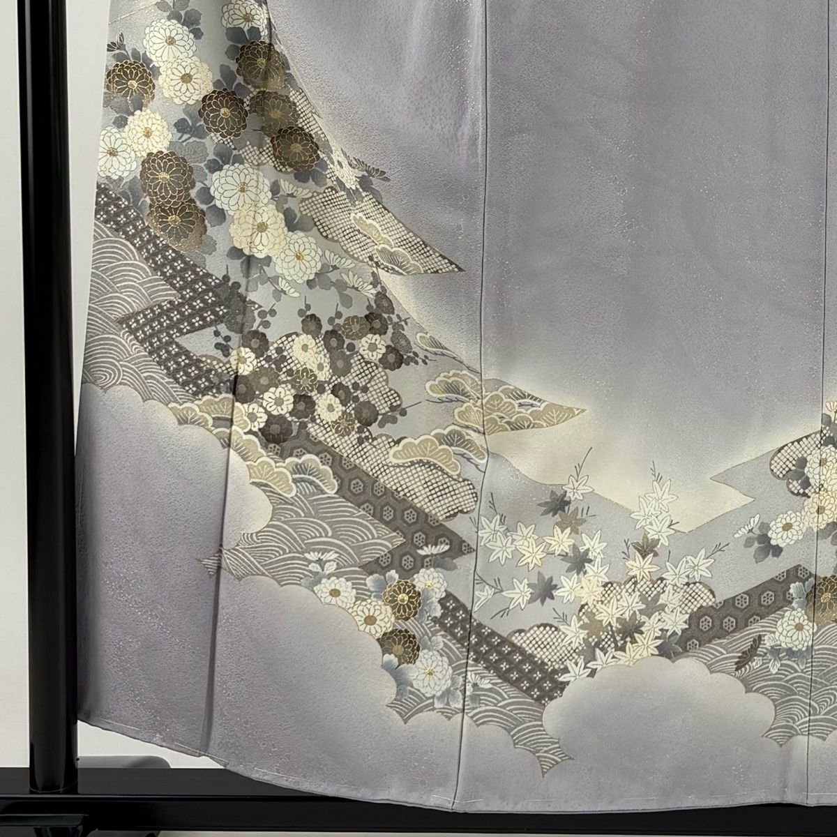訪問着 身丈157 cm 裄丈64.5 M 袷 菊 松梅 金彩 ぼかし 薄紫 正絹 秀品