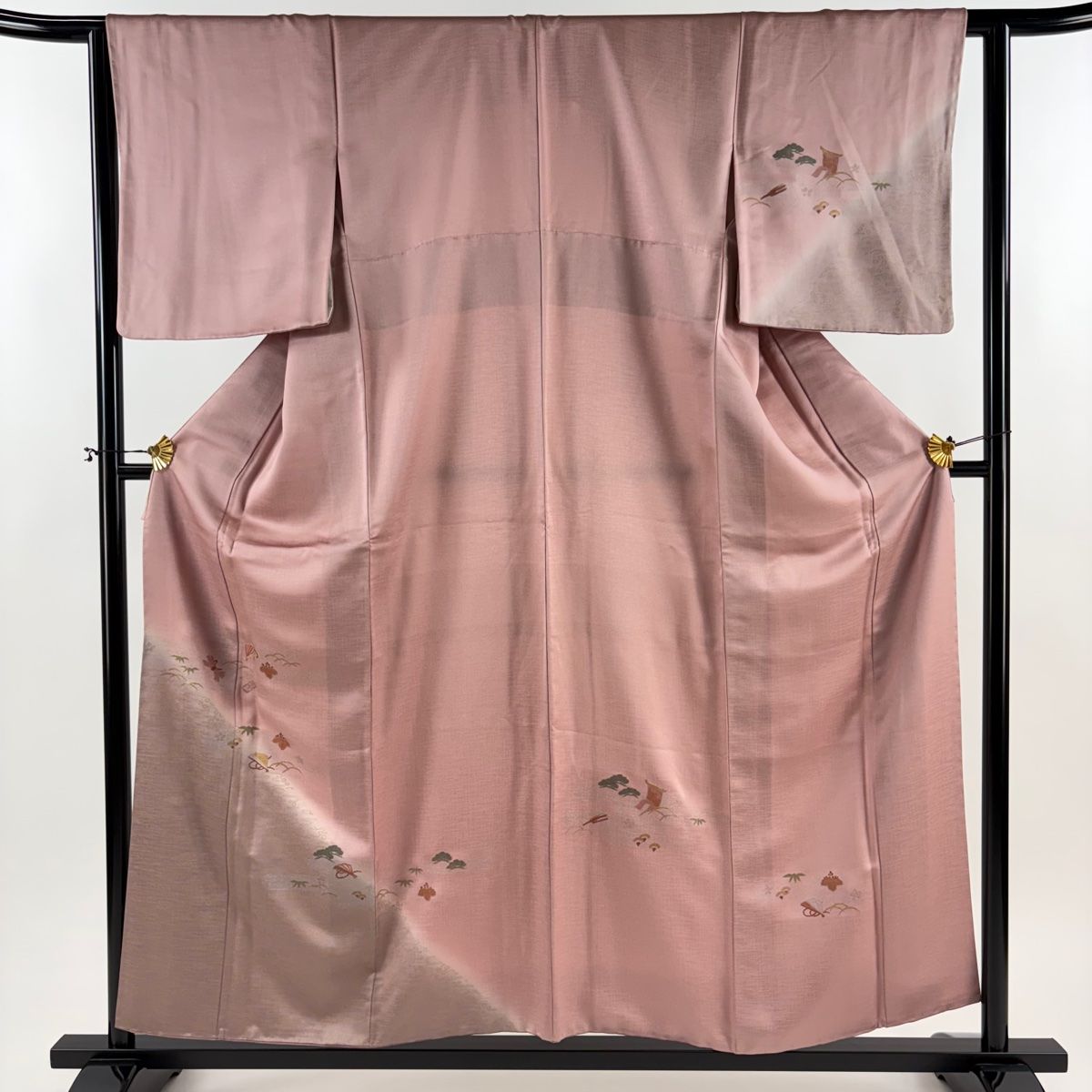 付下げ 身丈157 cm 裄丈62.5 S 袷 松竹梅 扇 金銀彩 ぼかし ピンク 正絹 秀品
