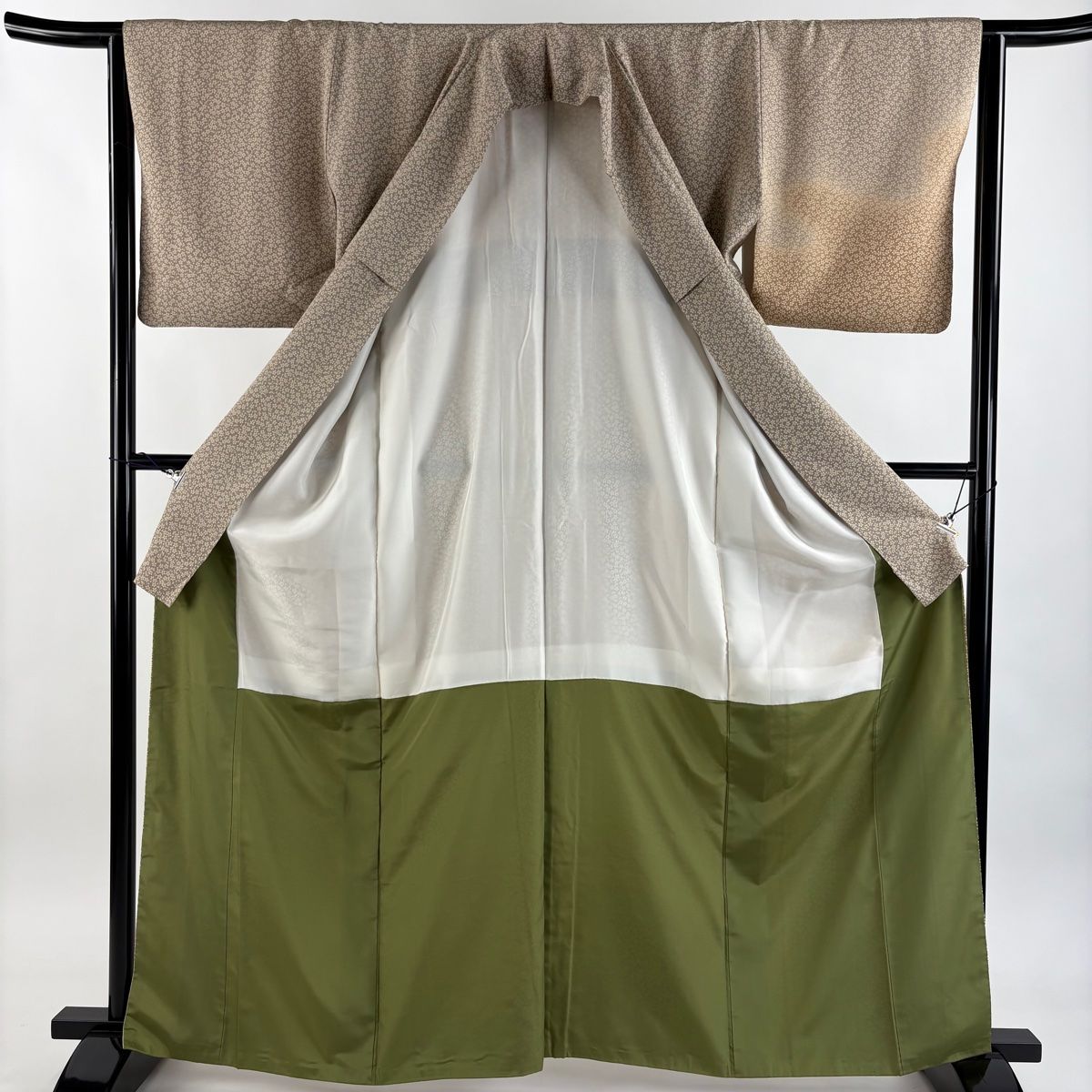  付下げ 身丈163 5 cm 裄丈63 S 袷 桜 霞 ぼかし 薄茶色 正絹 秀品 訪問着 付け下げ 着物