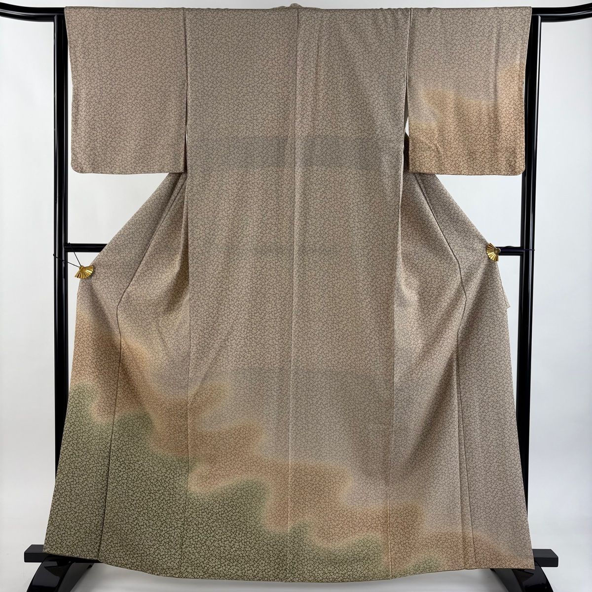 付下げ 身丈163.5 cm 裄丈63.5 S 袷 桜 霞 ぼかし 薄茶色 正絹 秀品
