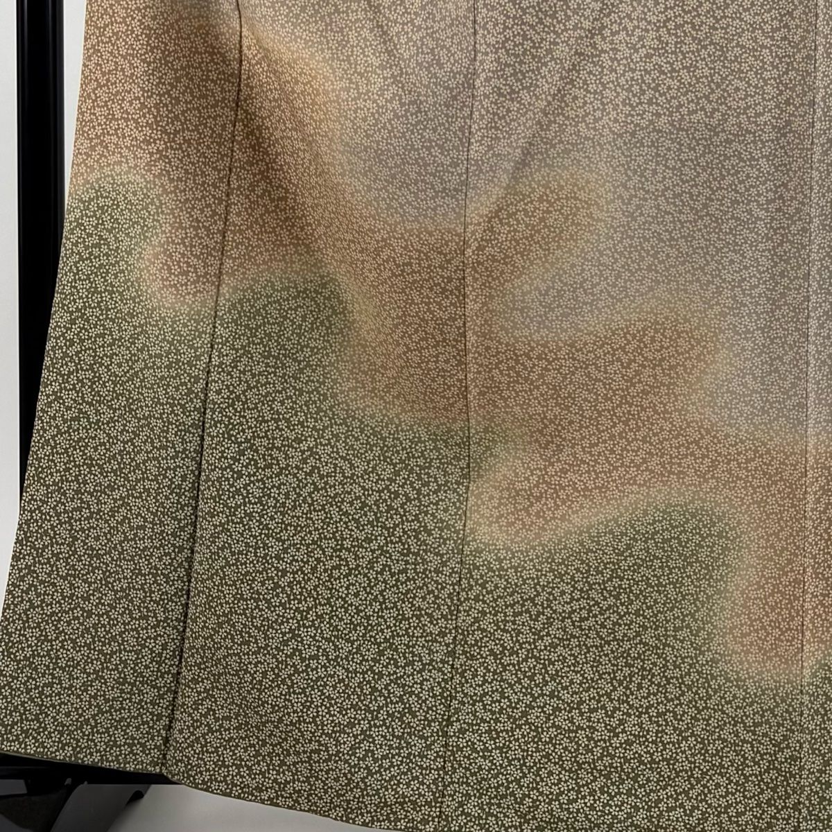 付下げ 身丈163 5 cm 裄丈63 S 袷 桜 霞 ぼかし 薄茶色 正絹 秀品