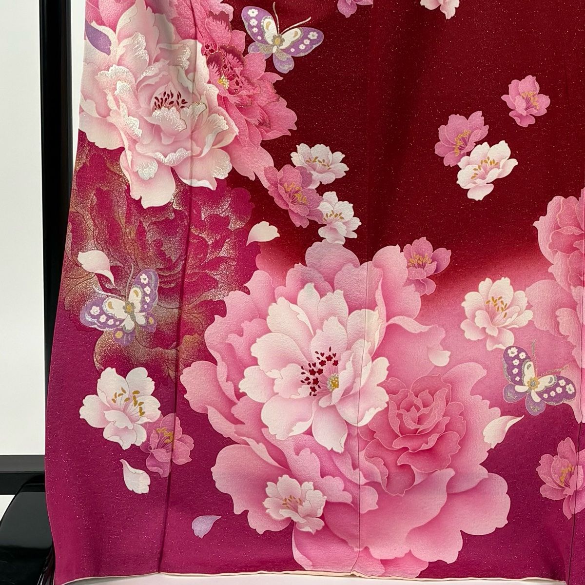 訪問着 身丈170 cm 裄丈71 L 袷 牡丹 蝶 銀通し 箔 赤 正絹 秀品
