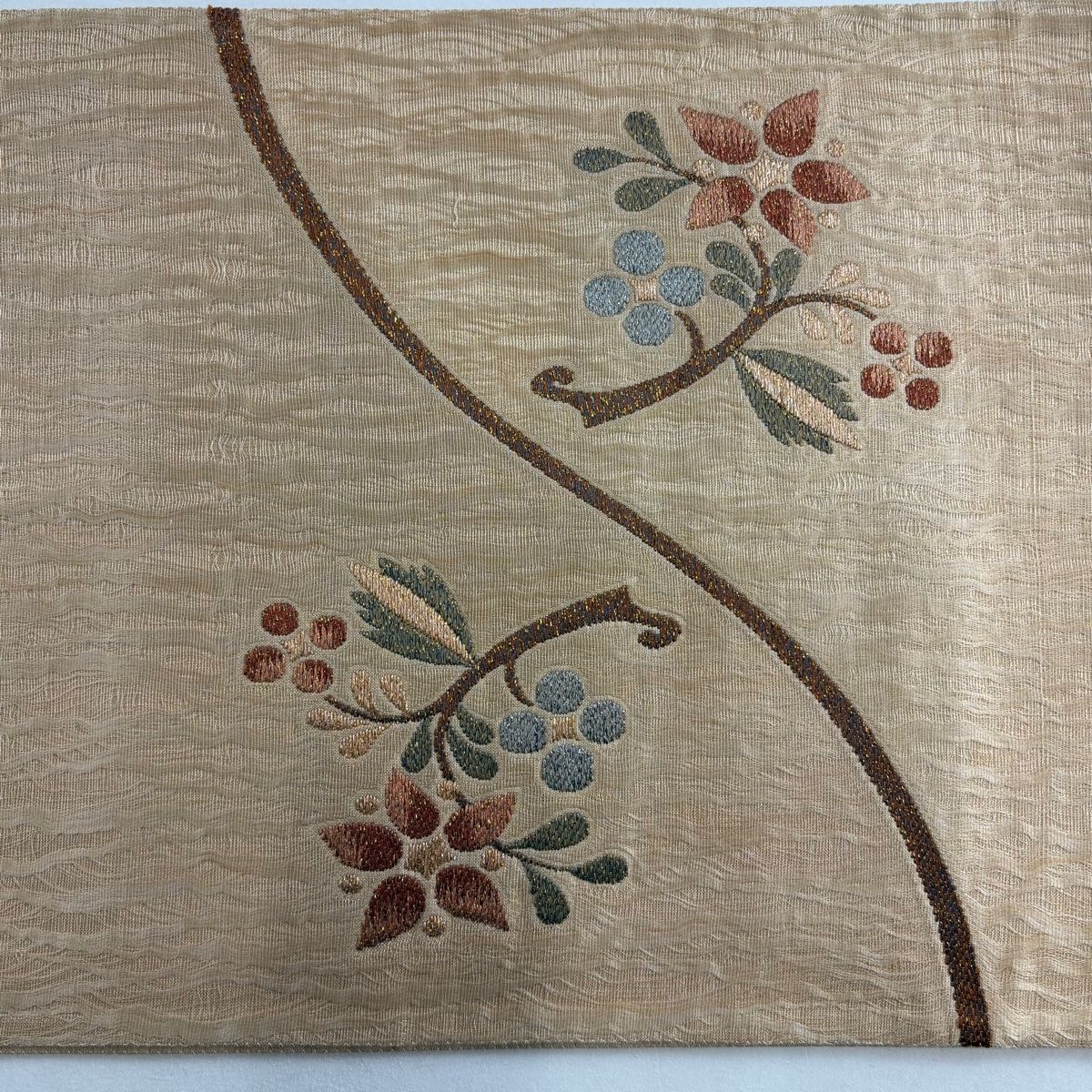袋帯 秀品 鳥 枝花 金糸 刺繍 ベージュ お太鼓柄 正絹 【中古】 - メルカリ