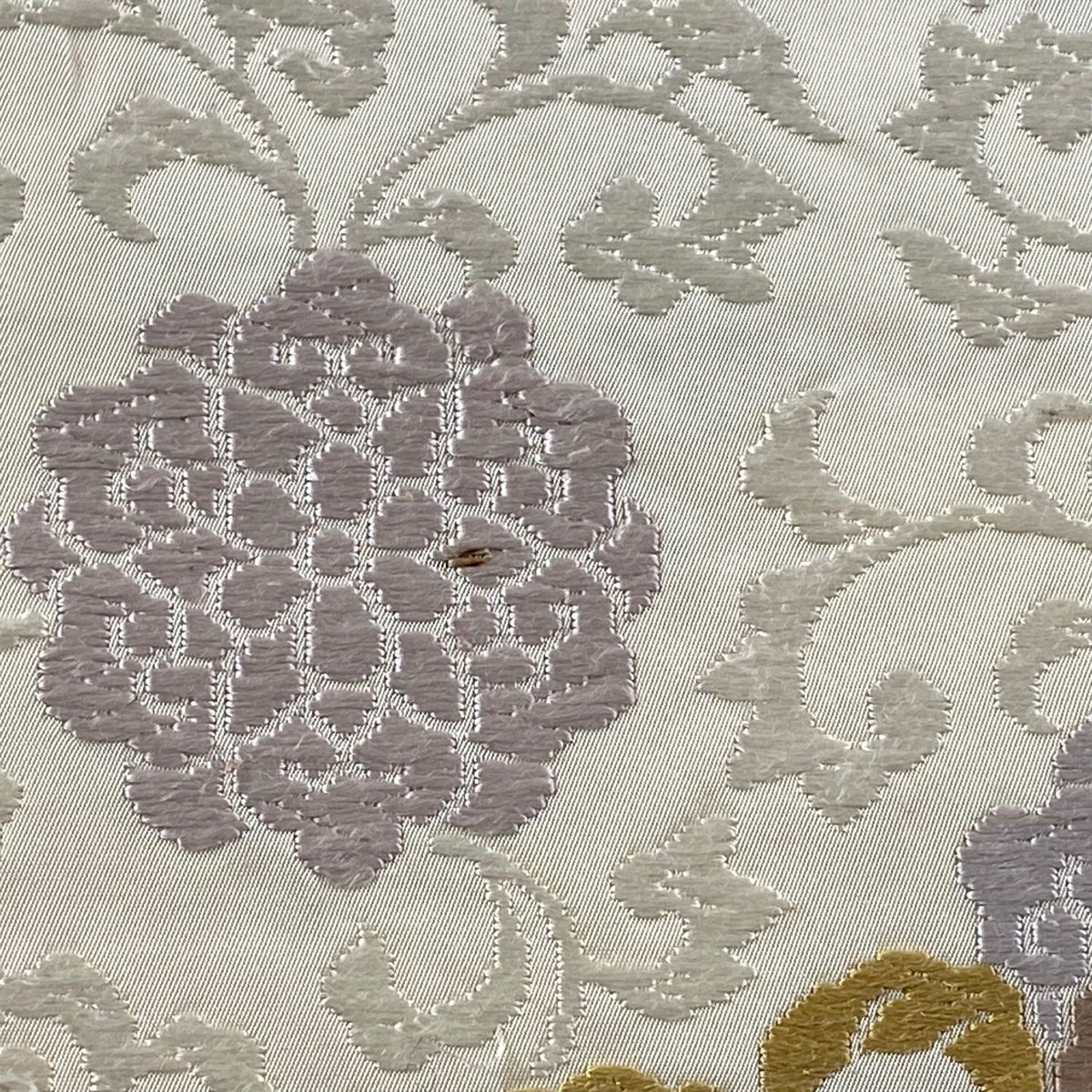 美品】 袋帯 逸品 華文 花唐草 唐織 金銀糸 白 六通 正絹 【中古