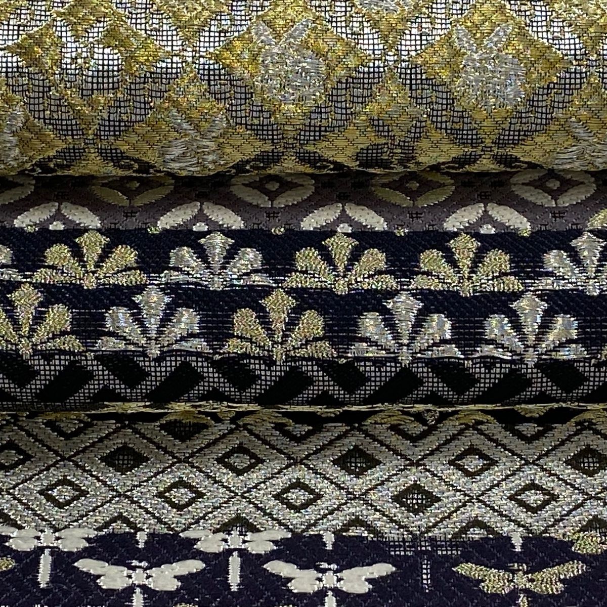 美品】 袋帯 逸品 誉田屋源兵衛 落款 波 蜀江文 金銀糸 箔 灰色 お太鼓