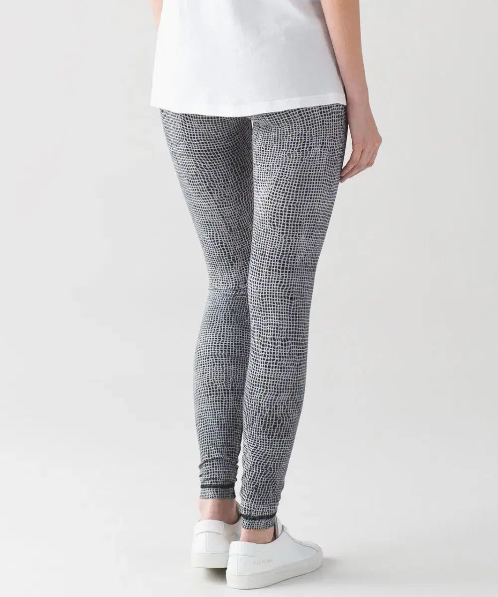 ルルレモン Wunder Under Pant III 2 サイズ レギンス - メルカリ