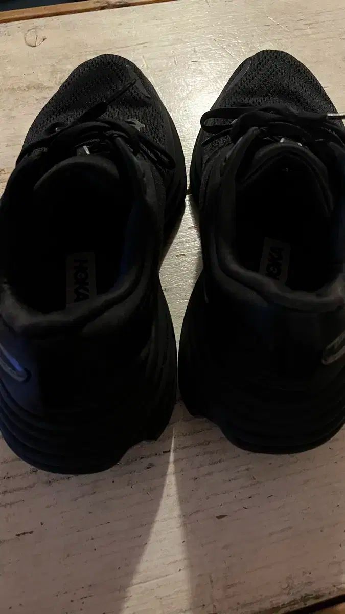  HOKA ONE ボンダイ 8 登山靴 トレッキングシューズ アウトドアシューズ