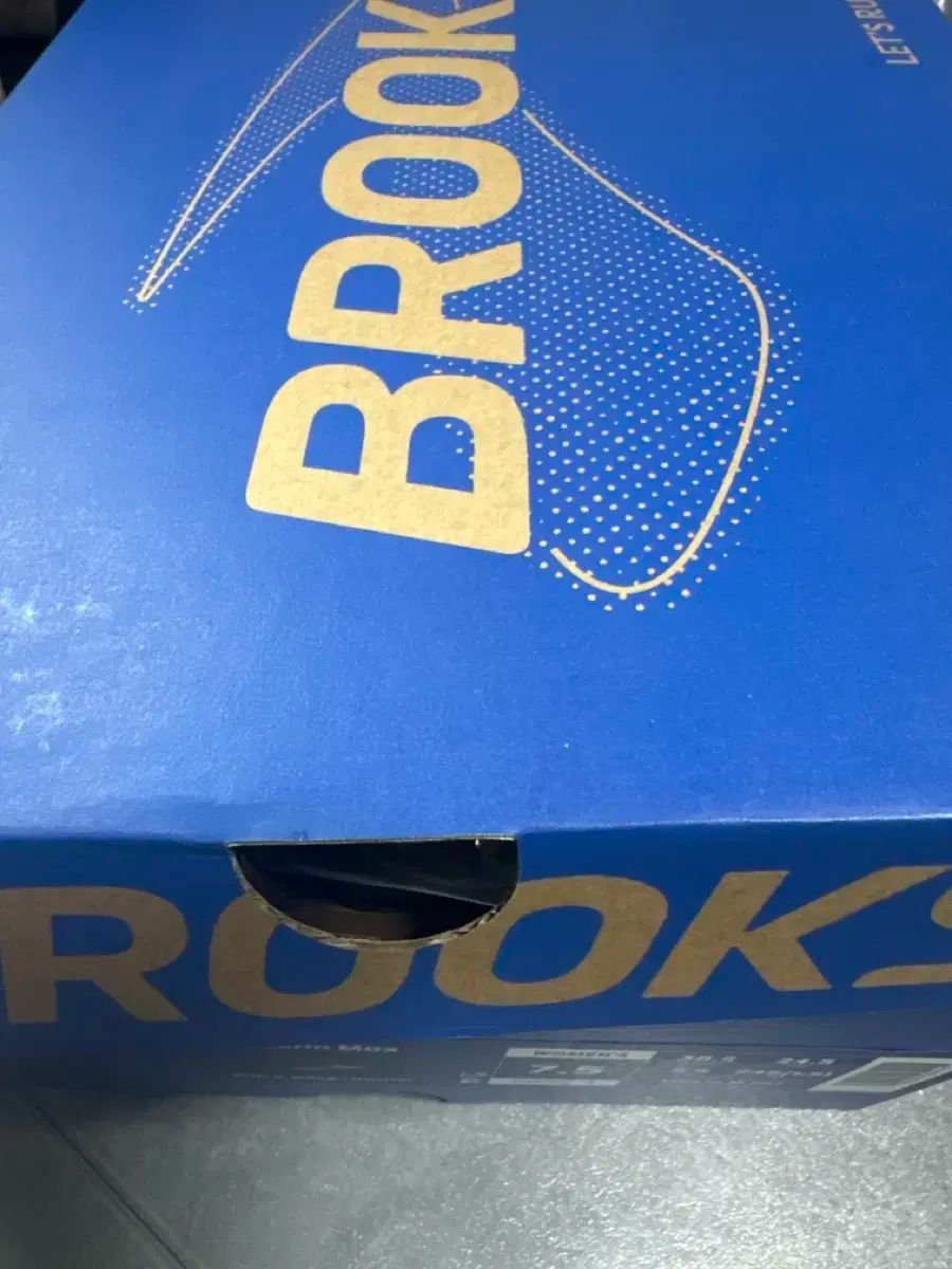 ブルックス グリセリン マックス 245 ランニングシューズ