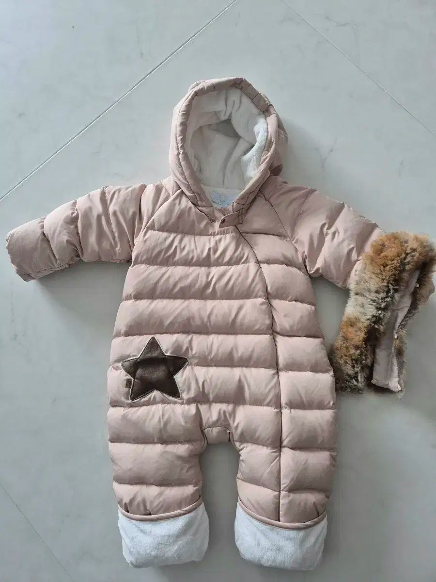 タティネショコラ 赤ちゃん ハン 冬用 宇宙服 ダウン