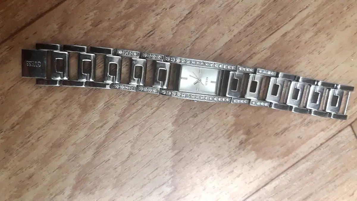 キュービック リスト時計