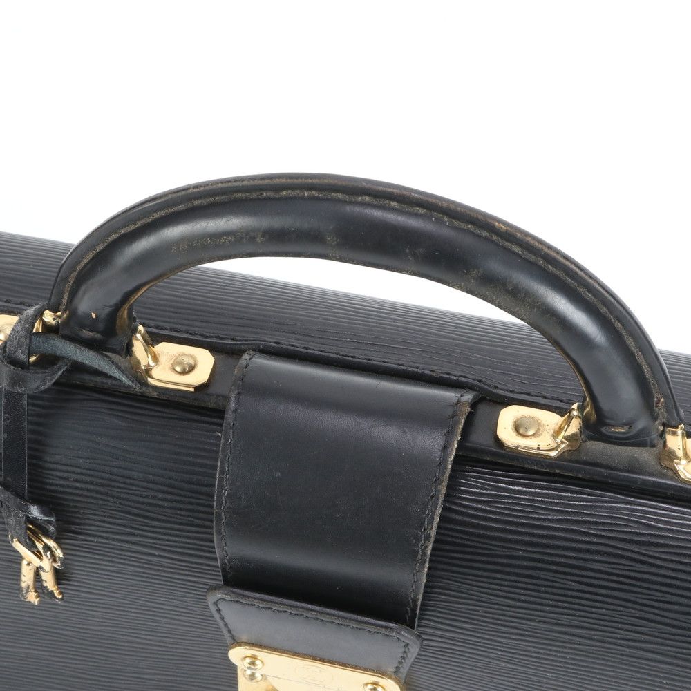 美品 ルイヴィトン エピ セルヴィエット フェルモワール M54352 レザー