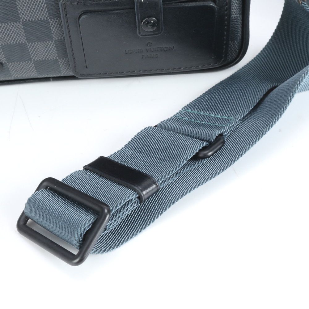 極美品 ルイヴィトン ダミエ グラフィット アルファ メッセンジャー