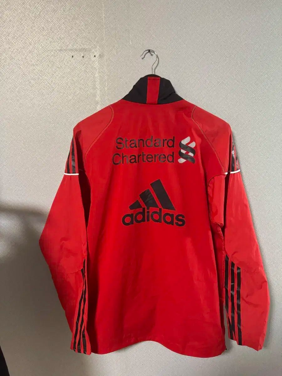 アディダス リヴァプール ウィンドブレーカー レッド - メルカリ
