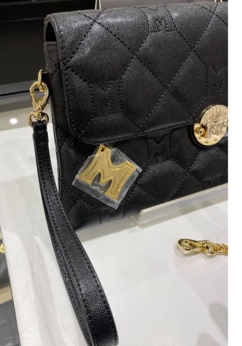 ブラック キルティング