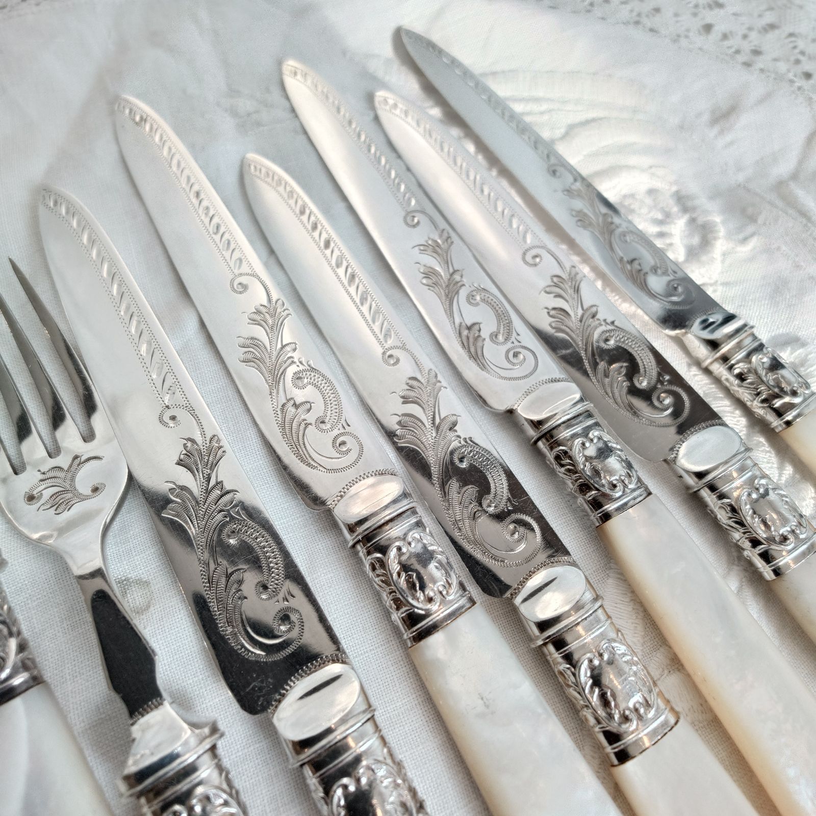 アンティーク 白蝶貝デザートカトラリーセット