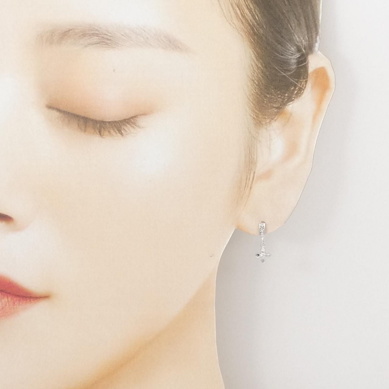 専用 K14WG ダイヤモンド スタッドピアス K14WG ダイヤモンド ピアス 0.06CT - メルカリ