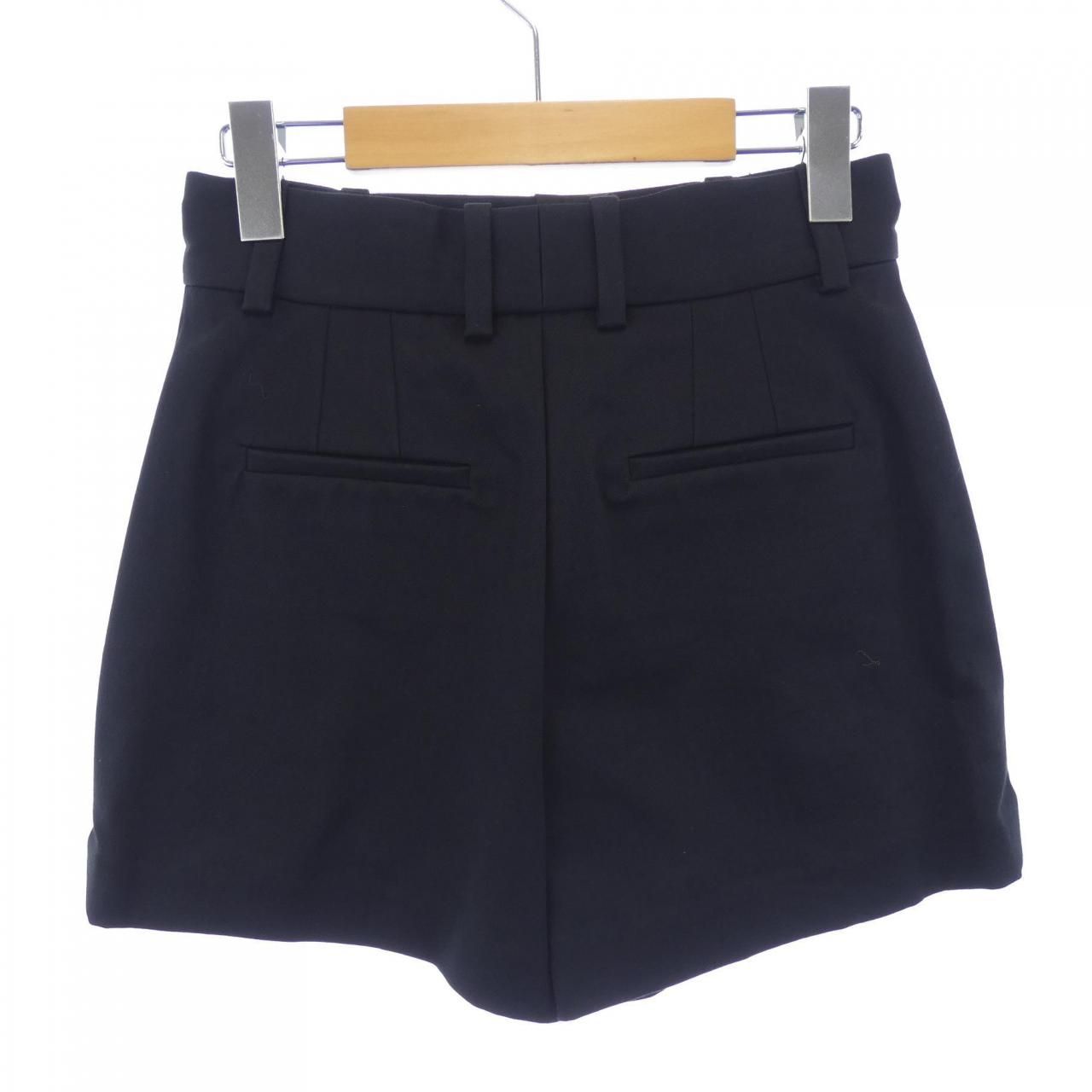 ヴェルサーチェ VERSACE ショートパンツ