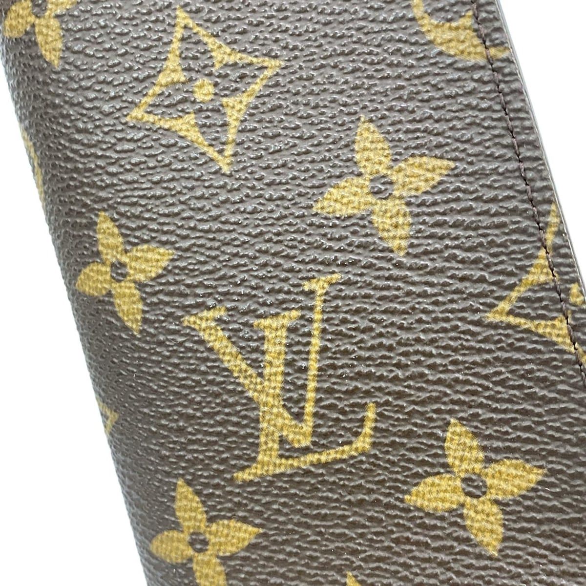 VUITTON