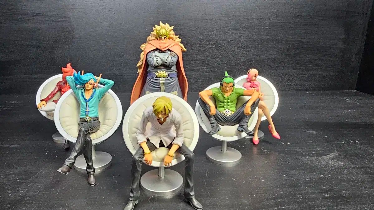 安い ヴィンスモーク FAMILY ワンピース DXF ジェルマ66 ヴィン