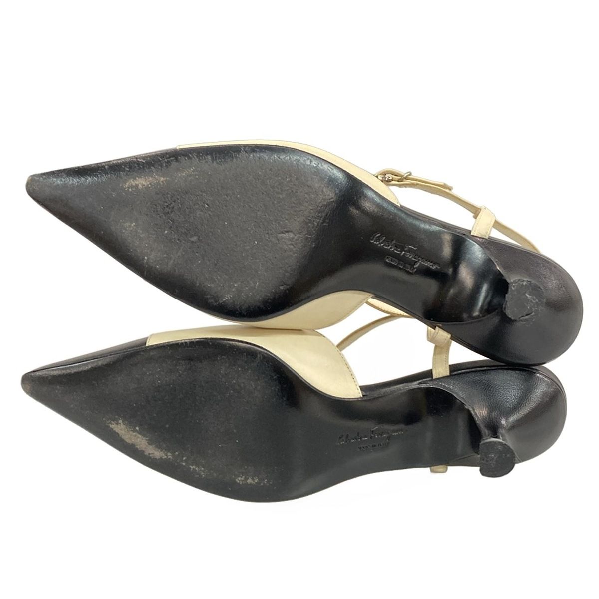 サルバトーレフェラガモ パンプス 4D レディース ガンチーニ