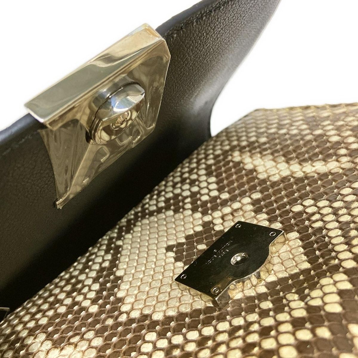 VUITTON ルイヴィトン