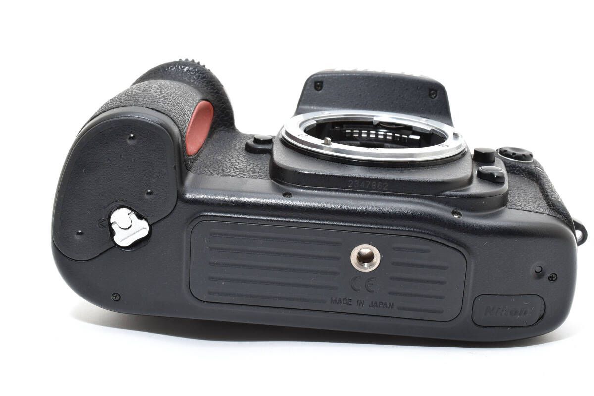 ☆良品☆ ニコン Nikon F100 一眼レフフィルムカメラ ボディ ☆ L22