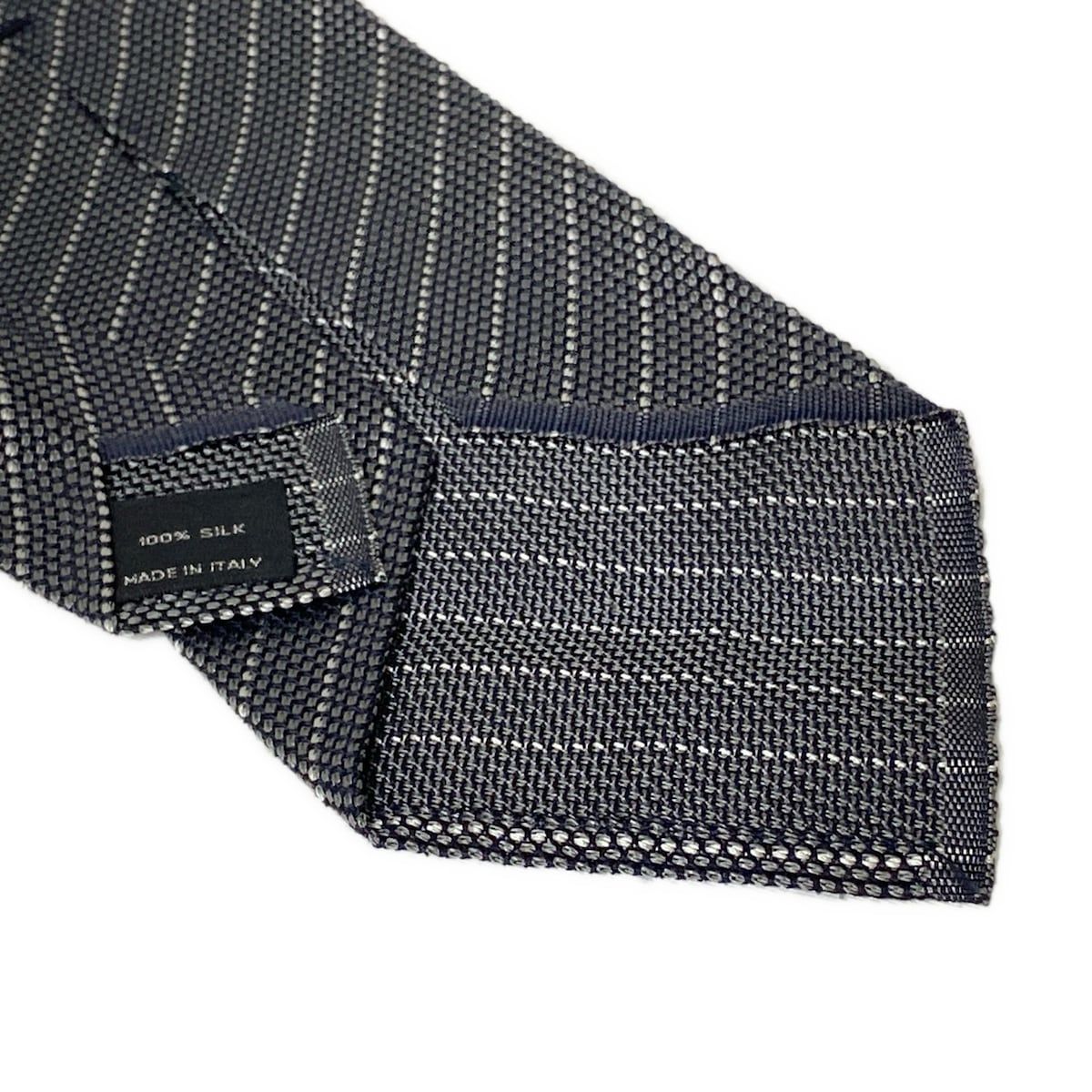 【美品】TOM FORD トムフォード ブラック ソリッド ネクタイ TOM FORD(トムフォード) ネクタイ メンズ - ダークグレー×黒×白 レジ