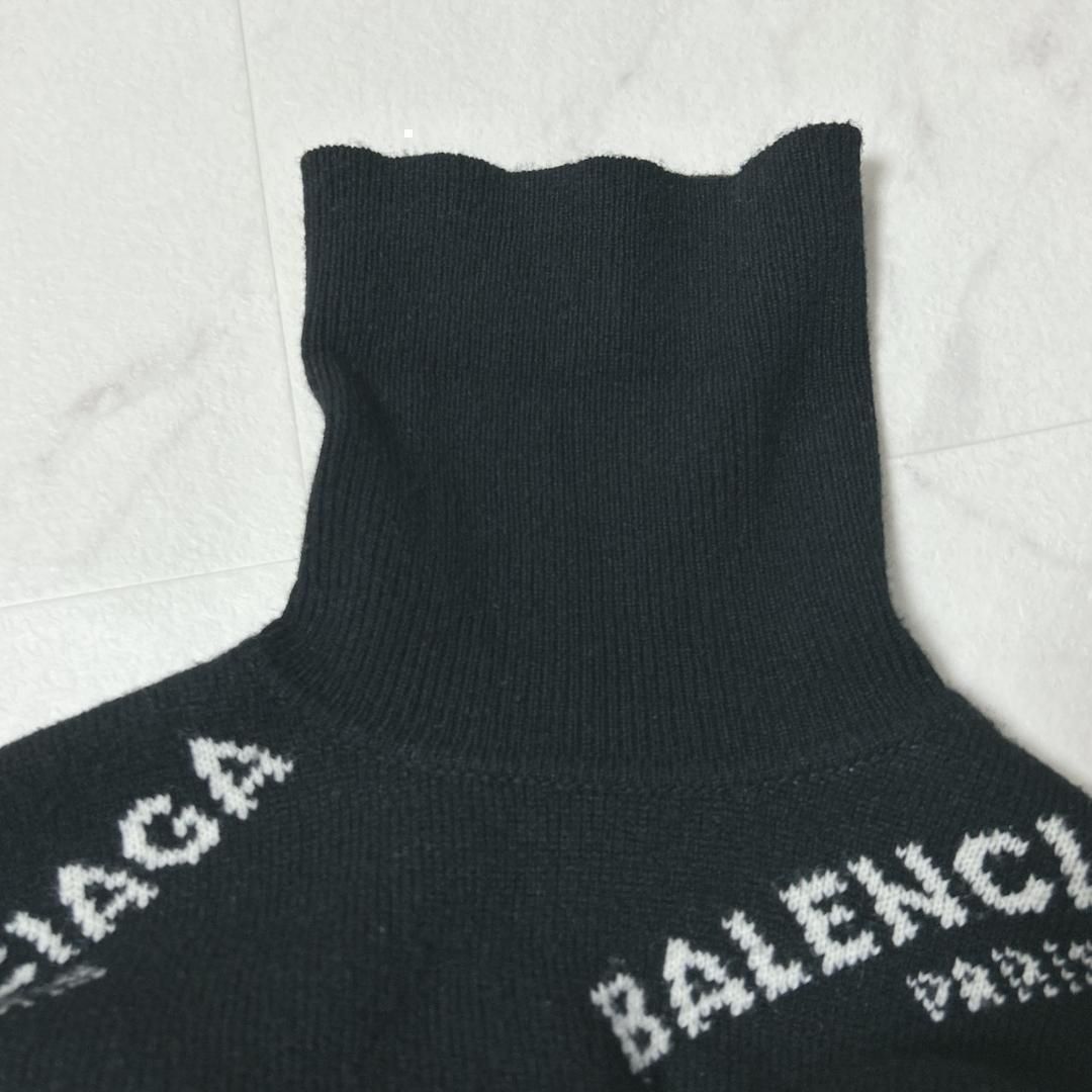 バレンシアガ オーバーサイズタートルネック ニット ジャガード ロゴ