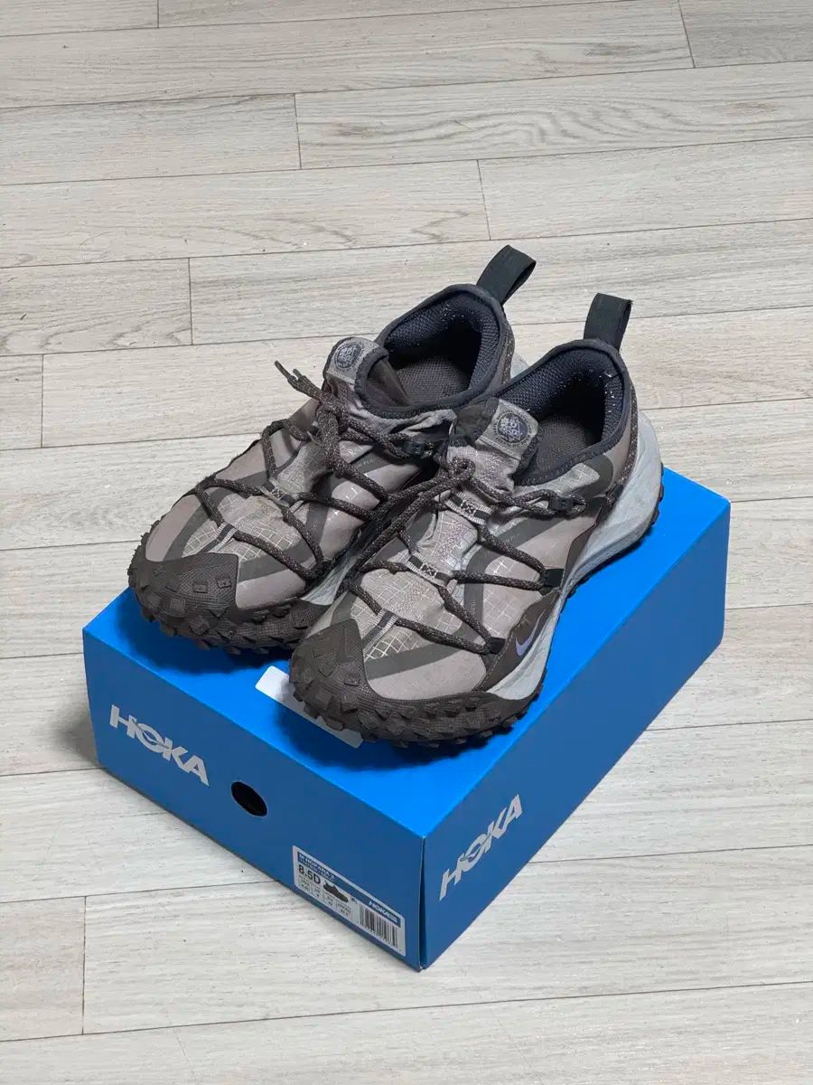 ナイキ ACG マウンテン フライ ロー アイアンストーン 260