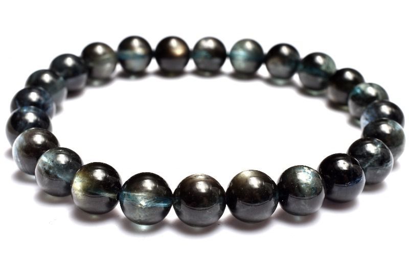 ブラックとブルーの幻想的な輝きブラックシラーアクアマリン約9-9.5mm
