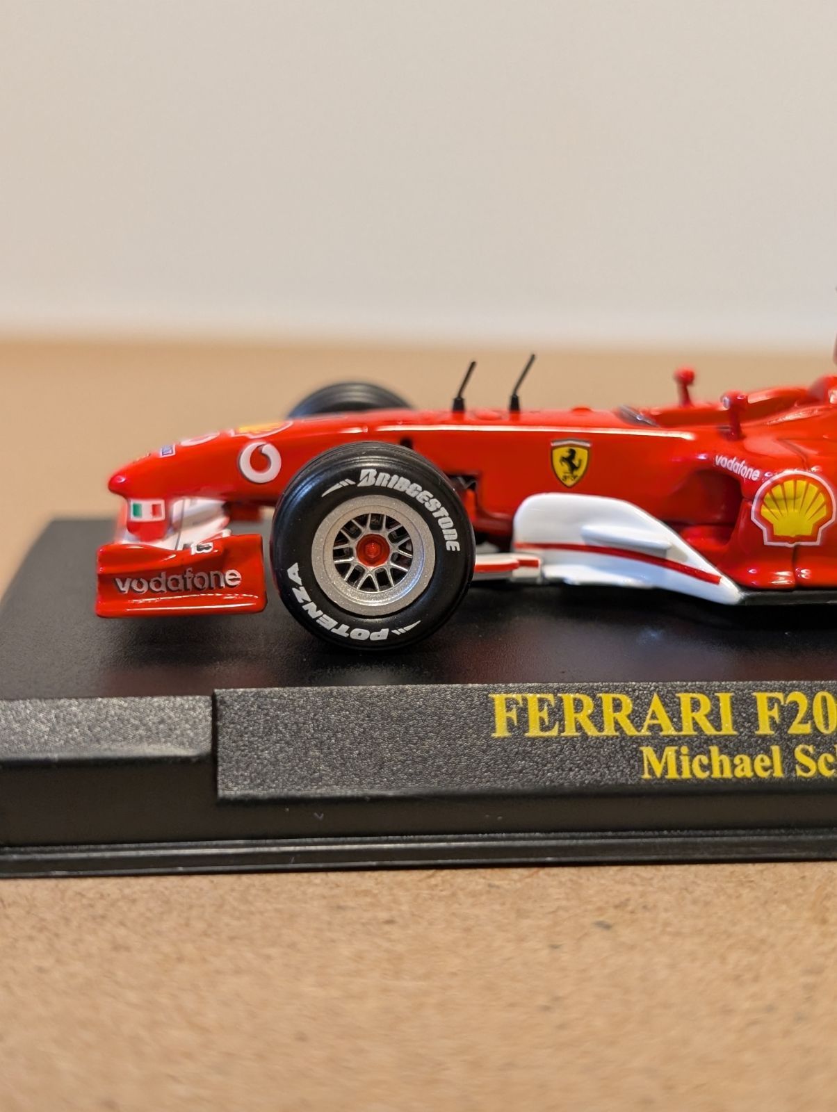 1/43フェラーリF2003‐GAミハエル・シューマッハアシェット フェラーリ