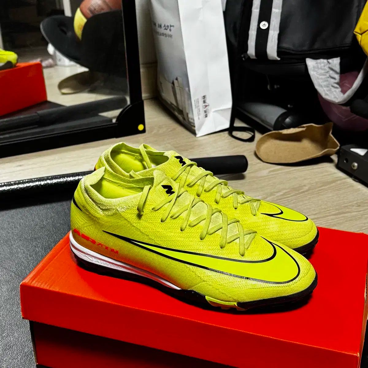 ナイキ マーキュリアル ヴェイパー 16プロ tf サッカーシューズ 255