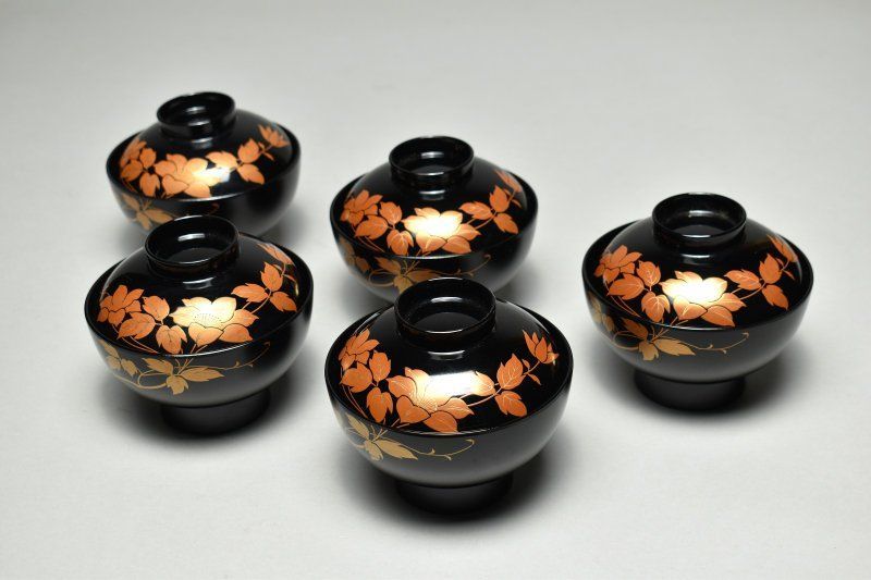 蔵A5063d】特選会津塗 蒔絵花図 吸物椀 汁椀 五客 木箱 - メルカリ