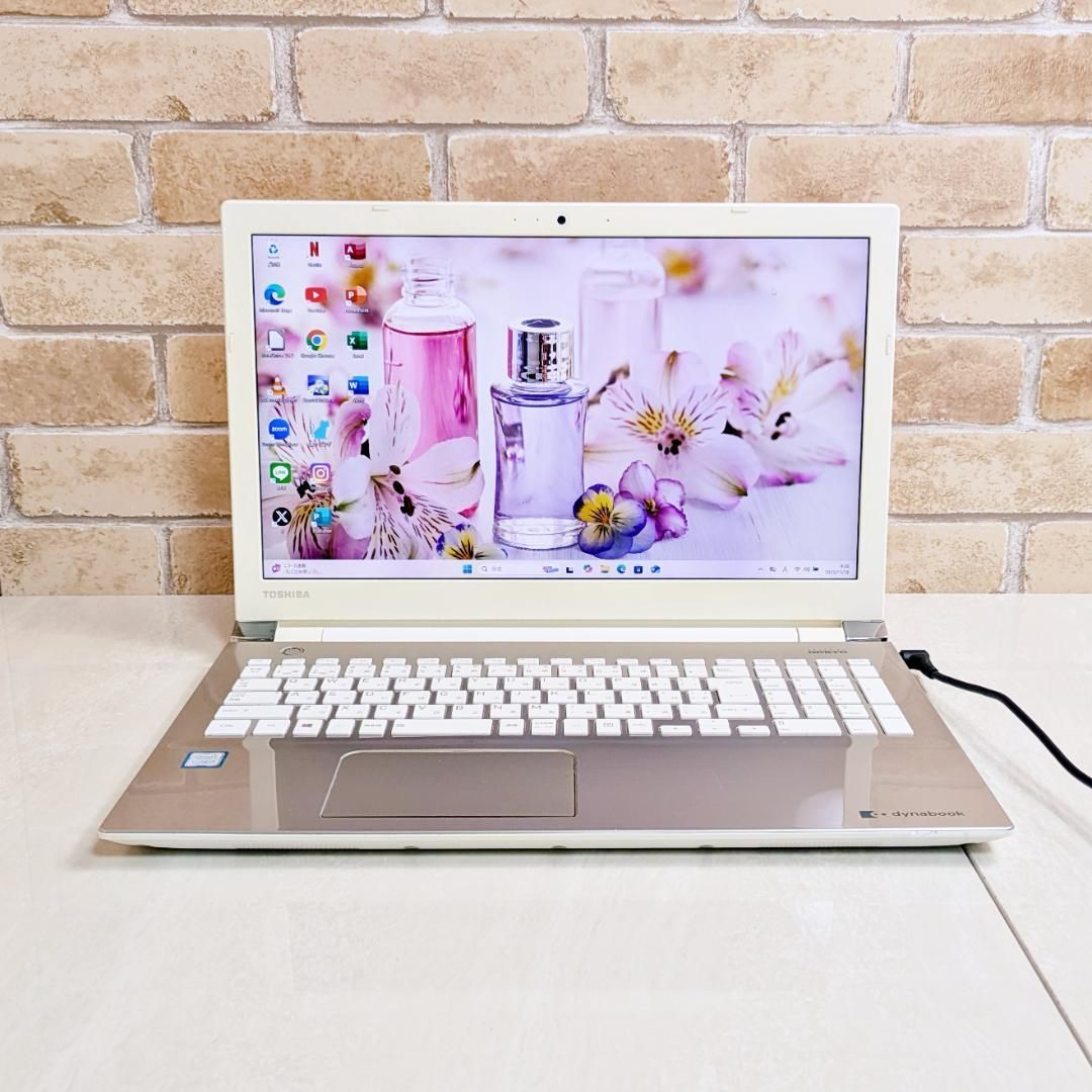 オフィス付☆SSD/i3/メモリ8☆初心者OK！Win11ノートパソコン☆T22