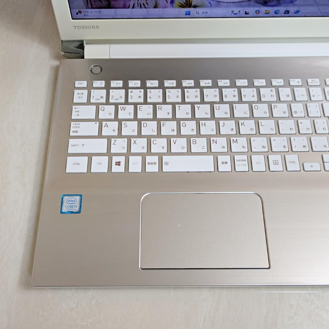 オフィス付☆SSD/i3/メモリ8☆初心者OK！Win11ノートパソコン☆T22