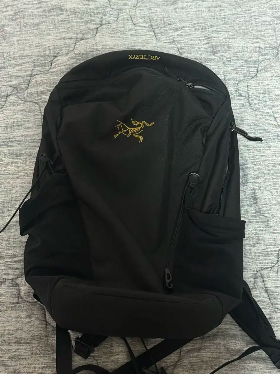 げx ARC TERYX アークテリクス マンティス 16 ブラック バックパック バッグ