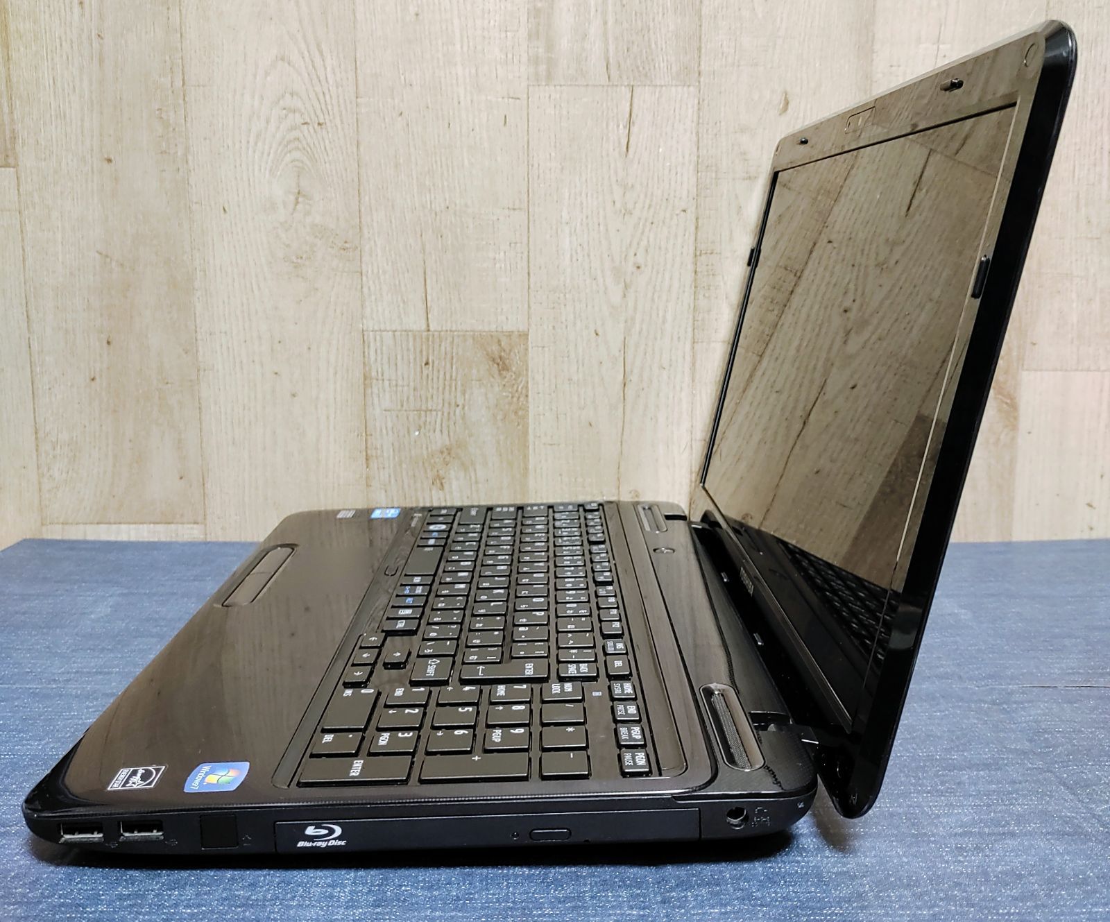 TOSHIBA dynabook Corei7 メモリ8GB SSD256GB 大画面 ブルーレイ対応