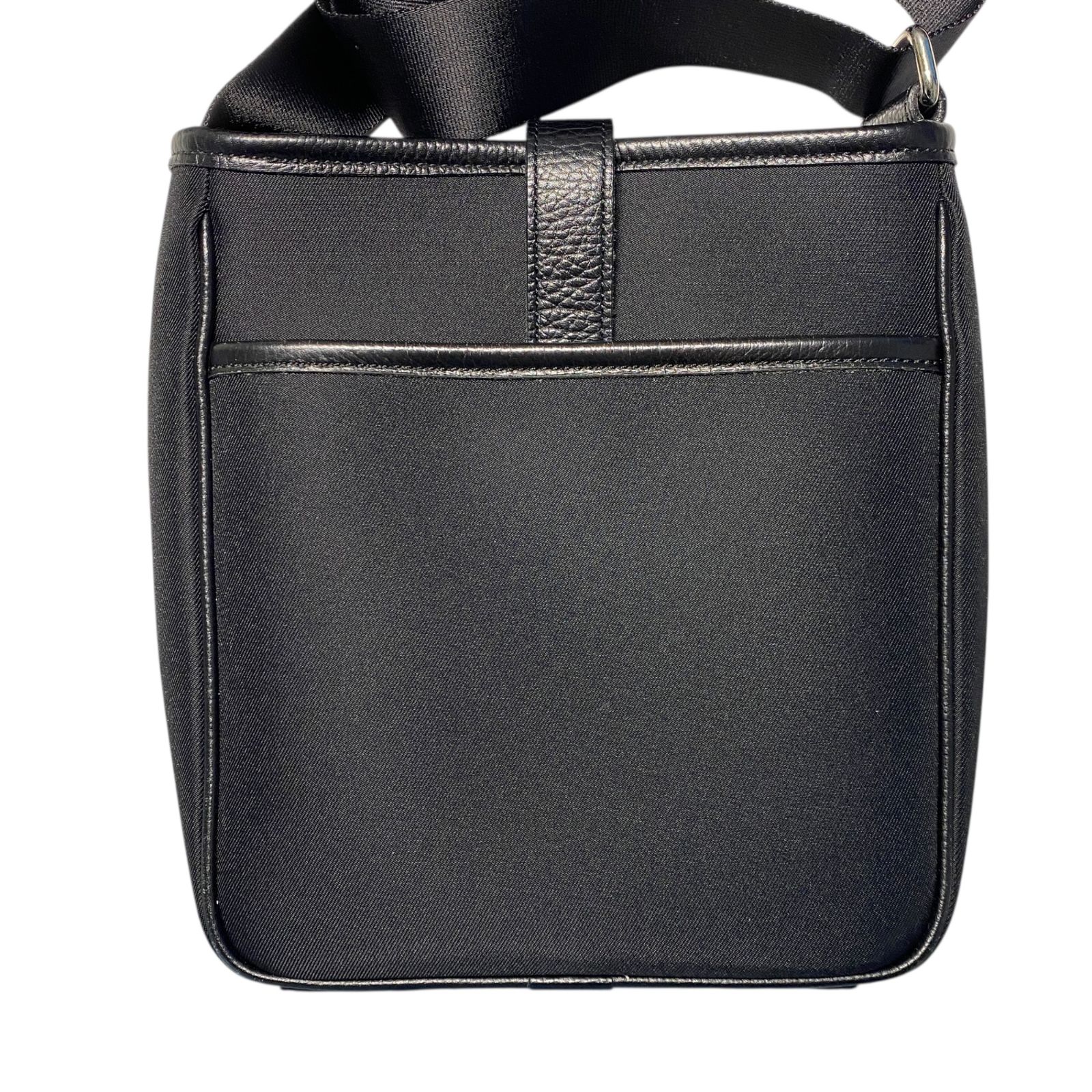 品 バーバリー レザー ノバチェック 黒 メンズ ショルダーバッグ 本体のみ